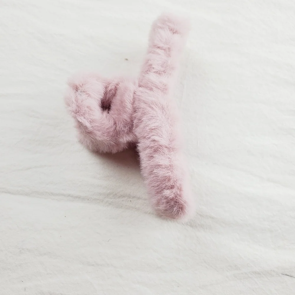 Plush hair claw clip hair accessories